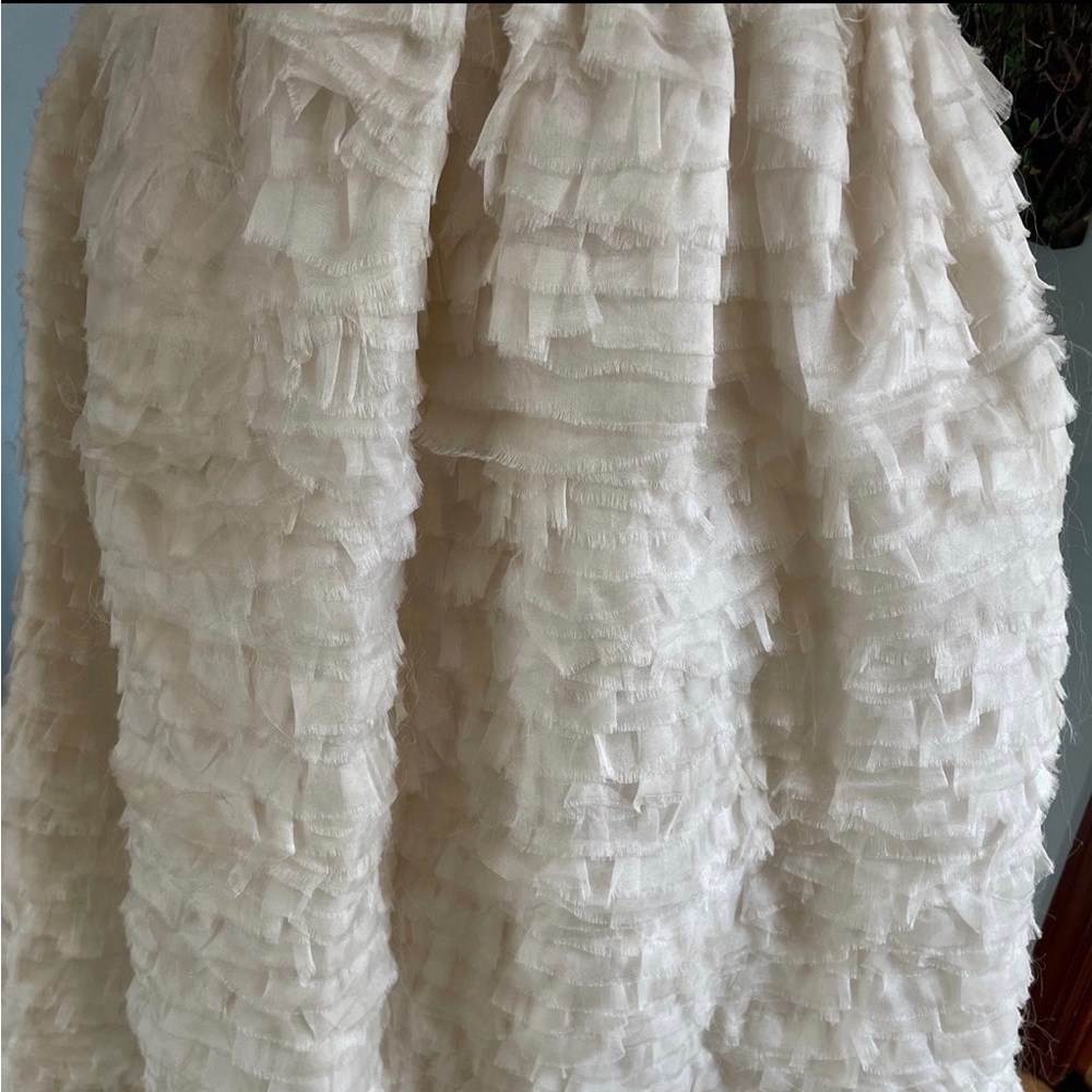 NWT Wedding gown Size 4, unaltered - Picture 3 of 7